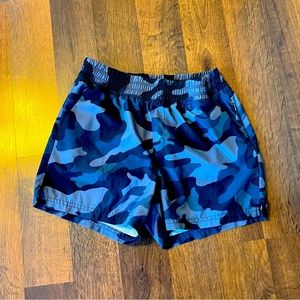 Old Navy XL stretch tech black and gray Camo shorts